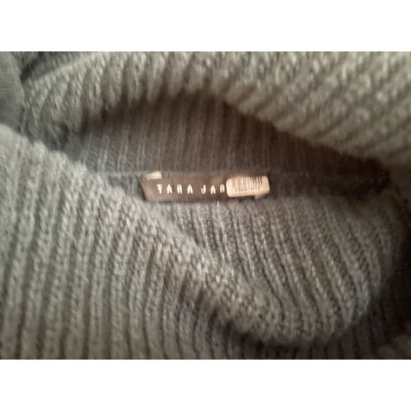 Tara Jarmon Paris Women's Wool Blend Green Cowl Neck Sweater Gold Buttons‎ Large - Picture 8 of 10